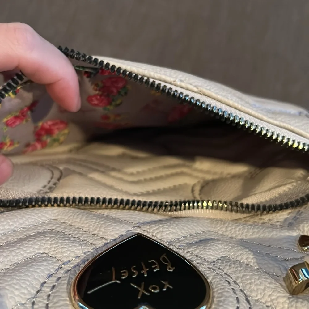 Betsey Johnson Be Mine White Quilted Heart Satchel Bag Crossbody NWOT